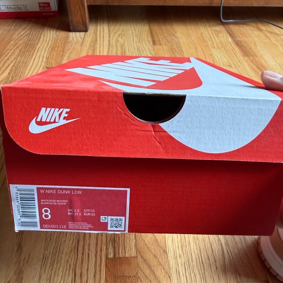 Women’s 8 Nike Dunk Low White/Rose Whisper NIB - Picture 2 of 8